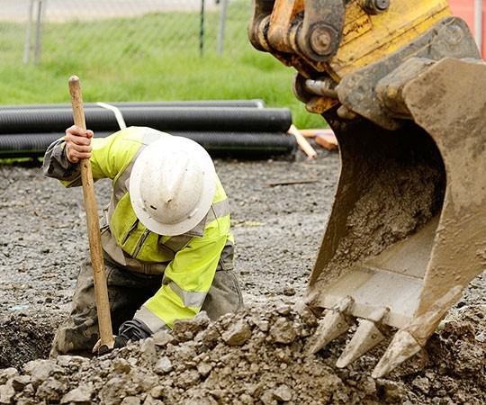 Земляные работы в Клину и  Московской области